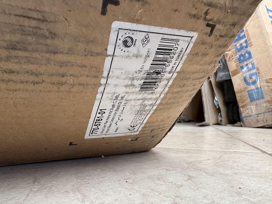 Cadru wc Vitra negru sticla premium la cutie