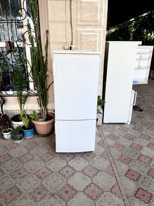 Продам Холодильник  с доставкой
