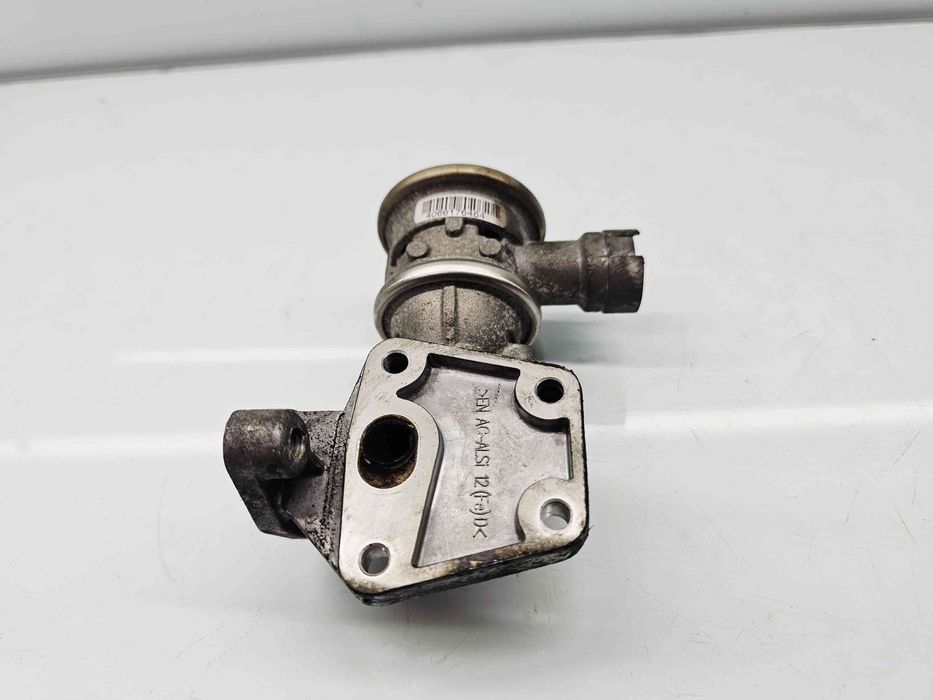 Supapa EGR  Volkswagen Passat B6 (3C2) [Fabr 2005-2010] 06A131351F 1.6