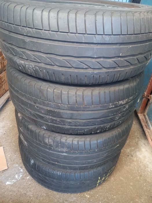 Vând anvelopele 205 55 16