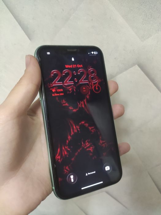 Продам  айфон 11