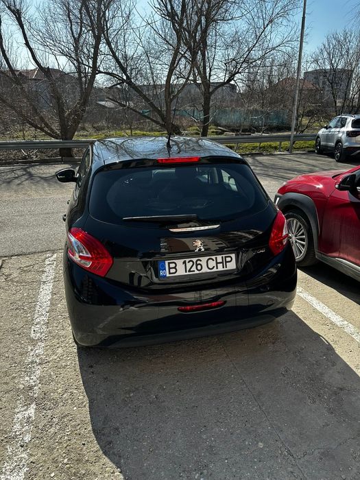 Peugeot 208 2014