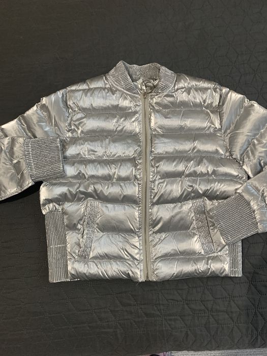 Дамско яке бомбър сребрист цвят