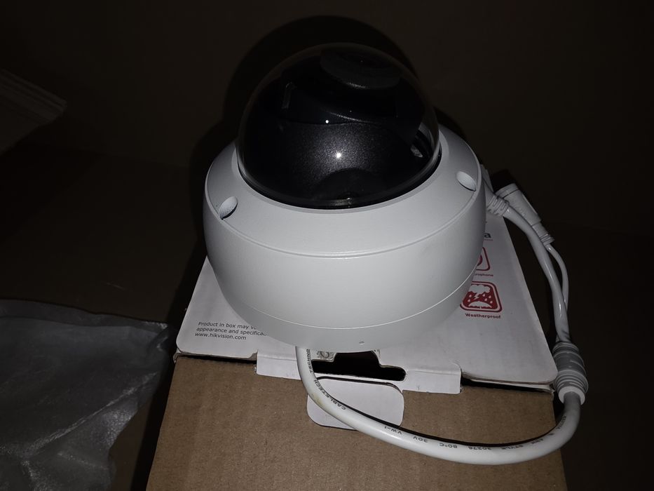 Camera supraveghere IP Dome Hikvision AcuSense DS-2CD2143G2-IU2, 4 MP, 2.8 mm,