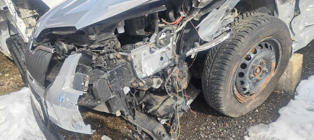 Autoturism avariat SKODA OCTAVIA.