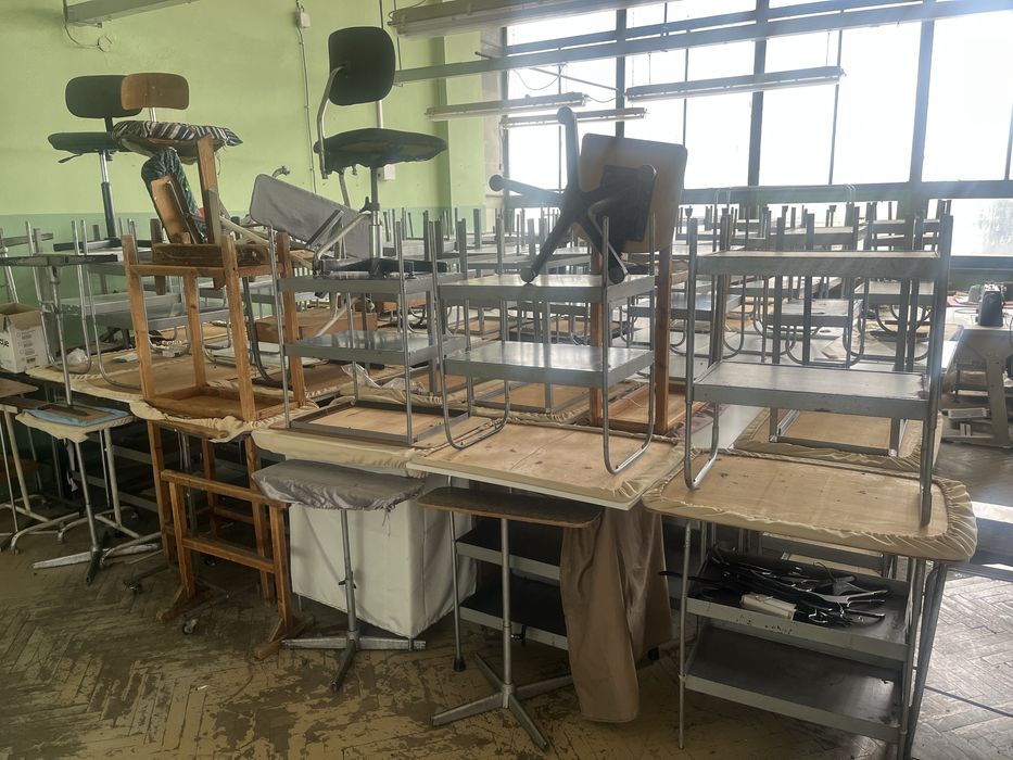 Продавам обурдване от шивашки завод (Шевни машини, кроене, гладене)