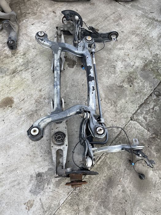 Punte Mercedes CLA w174 x174 fuzeta Brat spate stanga dreapta