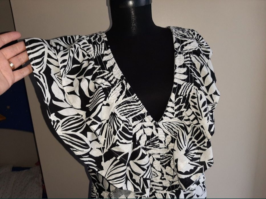 Rochie nouă Orsay mărime 40.