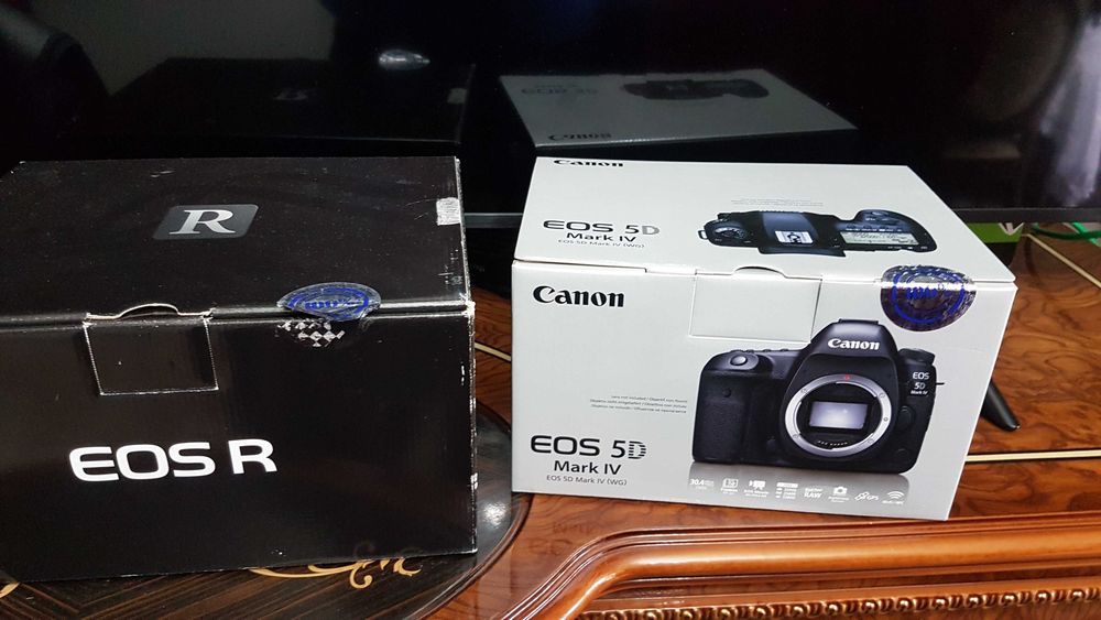 Кенон R5 боди идеал в упаковке