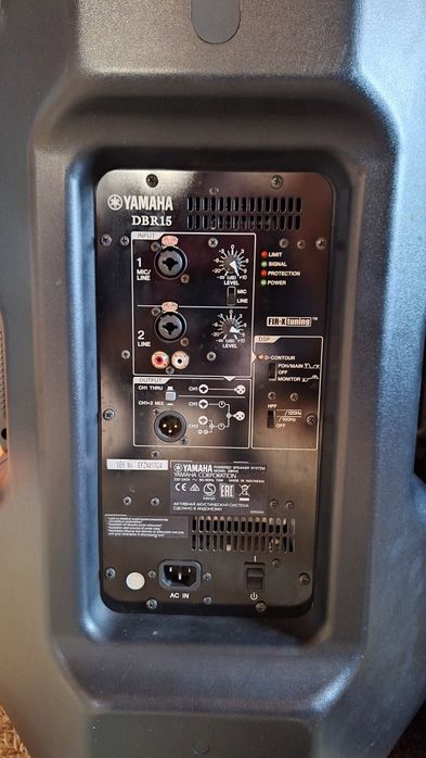 Boxe Yamaha  DBR 15 DSP 1000w subwoofer arena DB SW 500w  behringer vp1800  eurolive 1600w