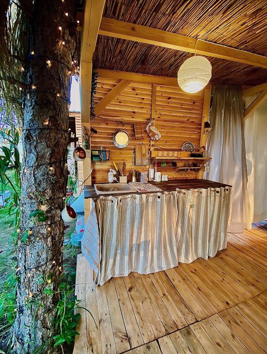 ЛЯТО 2026! Бохо Каравани под наем на “Кайт Къмпинг Градина” ДО ПЛАЖА