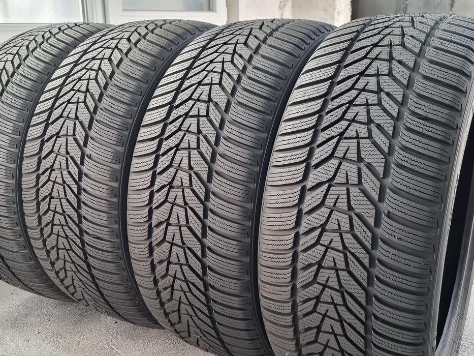НОВИ 255/40/20 Hankook 4Броя: 700Евро