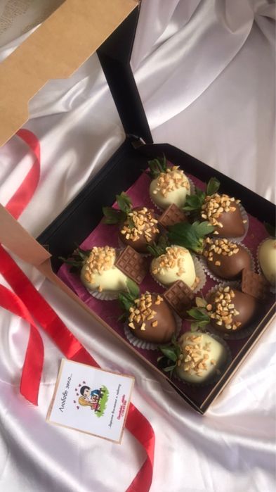 Клубники в шоколаде