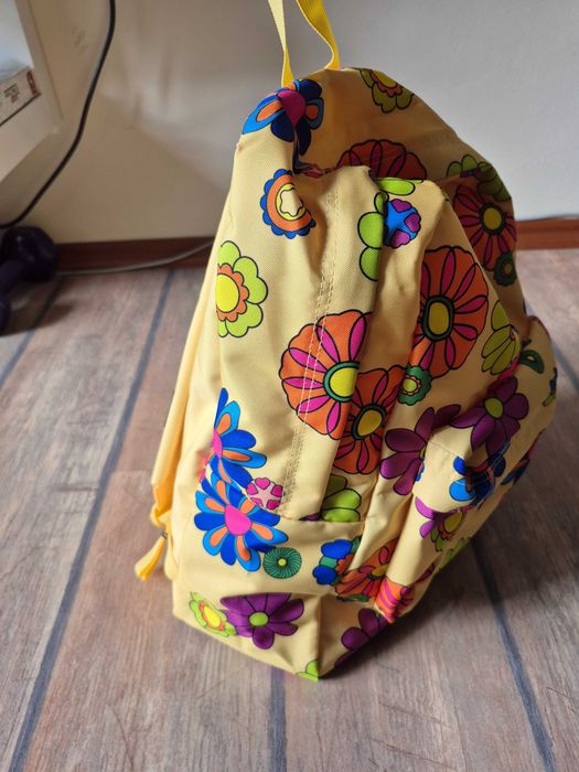 продавам НОВИ ОРИГИНАЛНИ раници Jan Sport