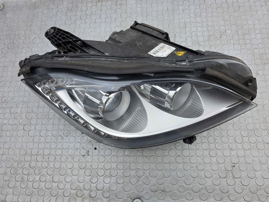 Десен Xenon фар за Mercedes CLS W218