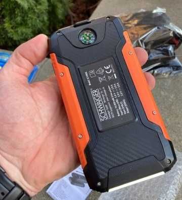 Соларна Външна Батерия POWERBANK Schwaiger 10000mah + Фенерче и Компас