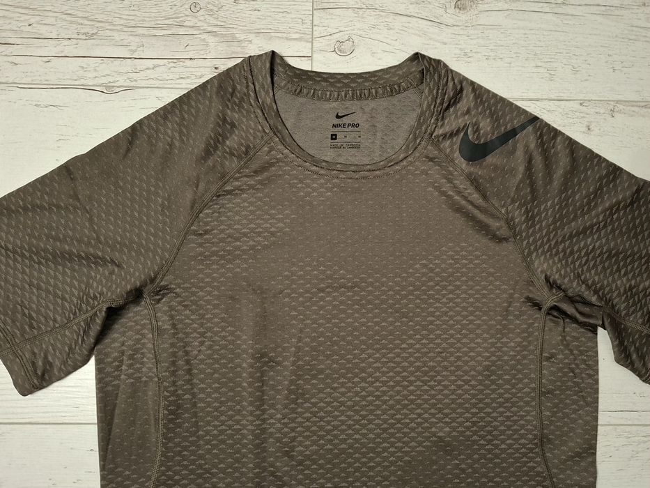 Nike Pro-Ориг. Тениска Нова!