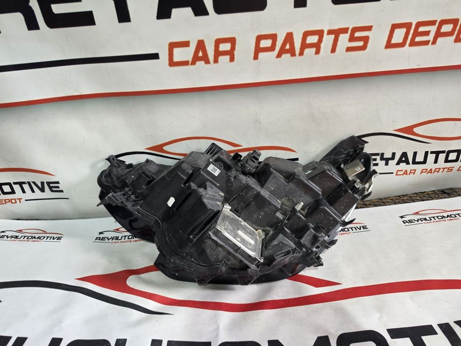 Far dreapta led Renault Megane 4 Facelift dupa 2020 cod 260103060R