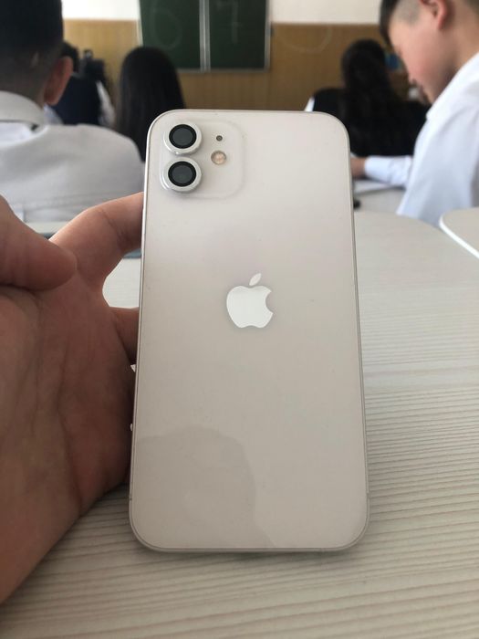 iPhone 12 БУ 75 АКБ