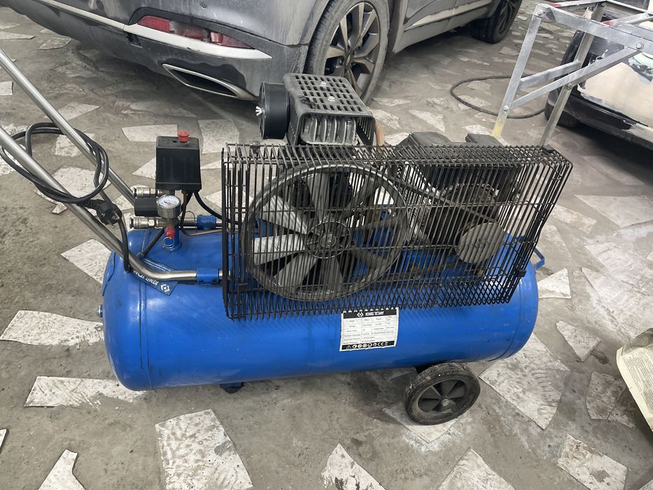 Компрессор Кинг Тони 100л в отличном состояни