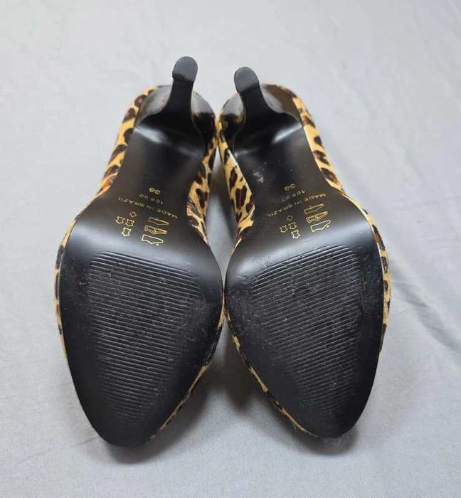 Pantofi cu toc Tango, piele naturala , marimea 38