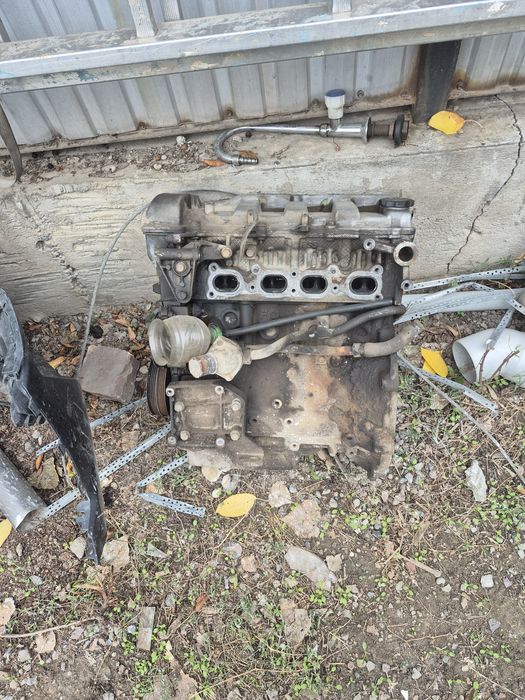 Продаётся мотор на мазду 626 птичка