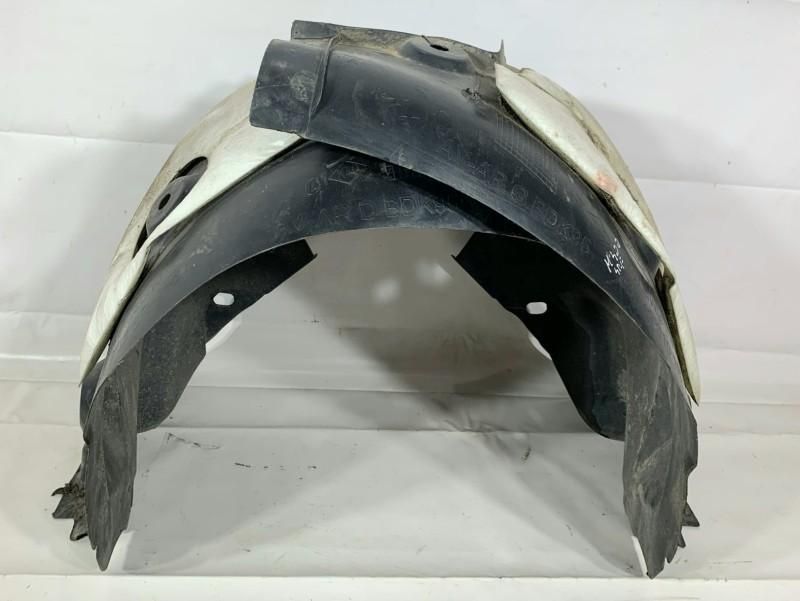 Carenaj roata stanga fata Renault Megane 3 facelift 638430101R