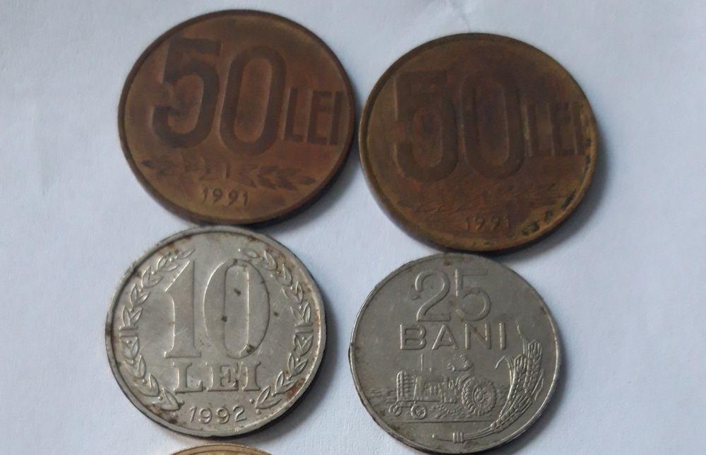 Monezi vechi.Poze fata verso.