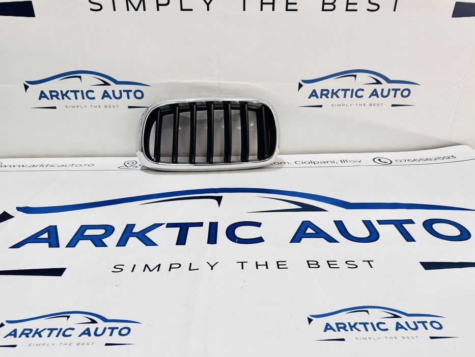 Grila radiator stanga BMW X5 F15 cod 7316075