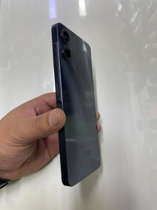 Samsung A06 (64GB) в идеальном состояний
