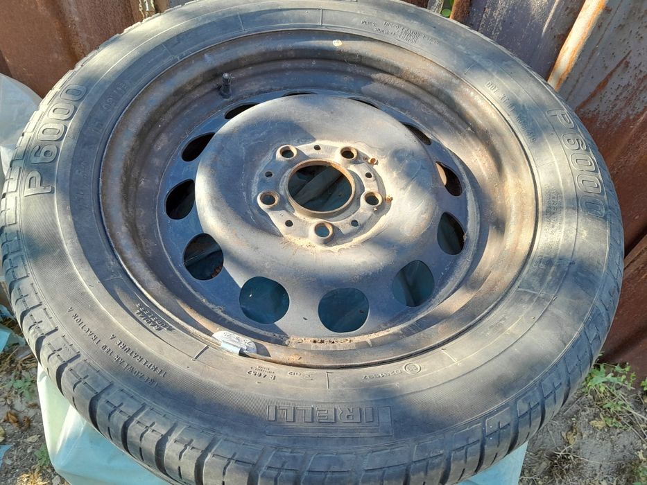 Vând roată 215 55 r16 pireli în stare foarte bună 80 lei