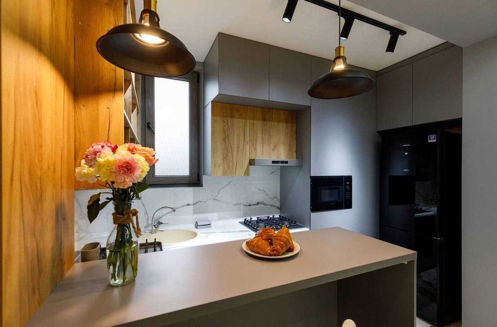 Сдается шикарная 2 х комнатная квартира на Ц-1  2/6/9 Р1