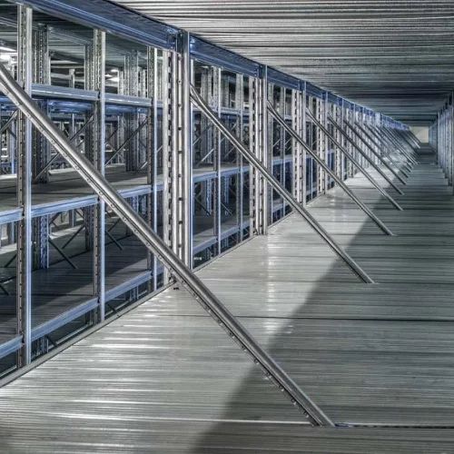 Rafturi metalice depozitare paleti