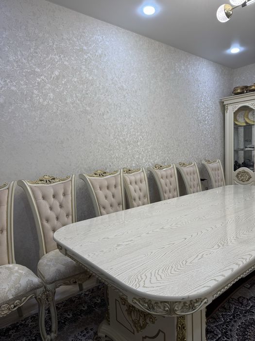 Продам стол и стулья 12шт