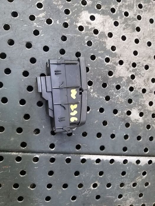 Buton blocare deblocare usi mercedes b class w246 a2049058402