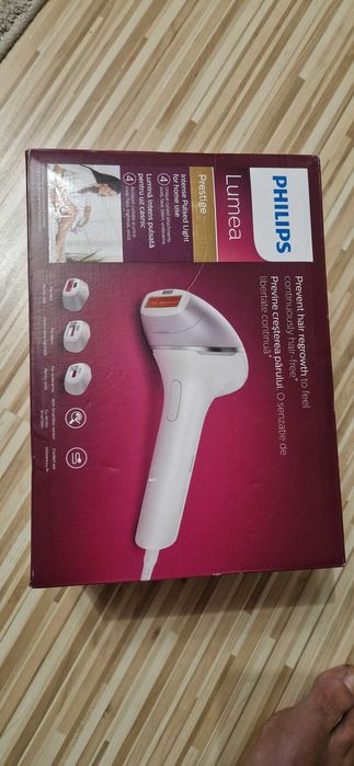 Epilator IPL Philips Lumea Seria 8000 BRI947/00,