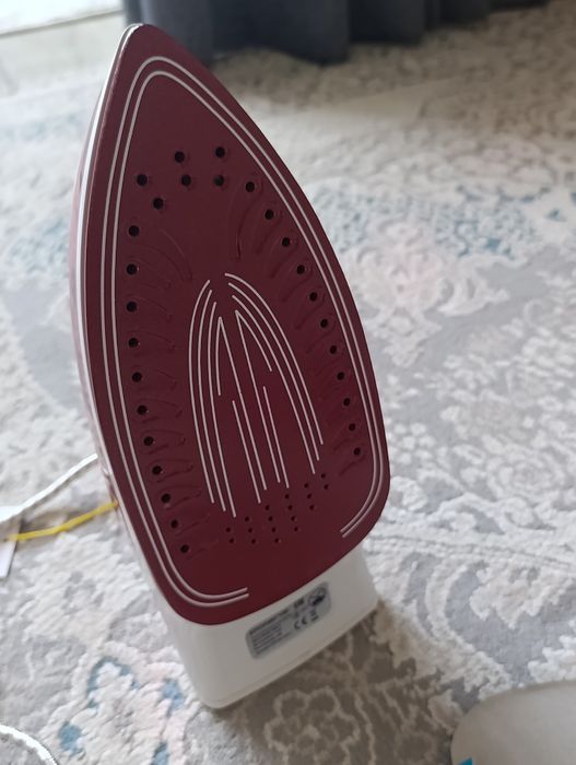 Продам утюг новый