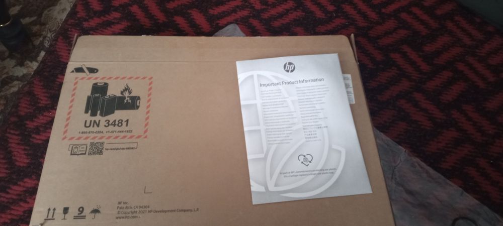 HP notebuk yangi kafolati bor