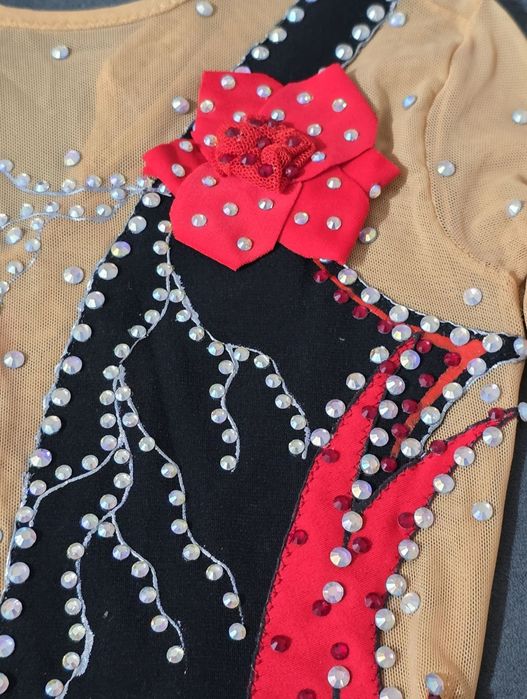 Гимнастический купальник