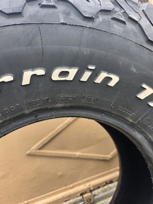 BFGoodrich  A/T 33/10.5 R15