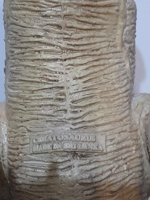 Голяма гумена играчка динозавър