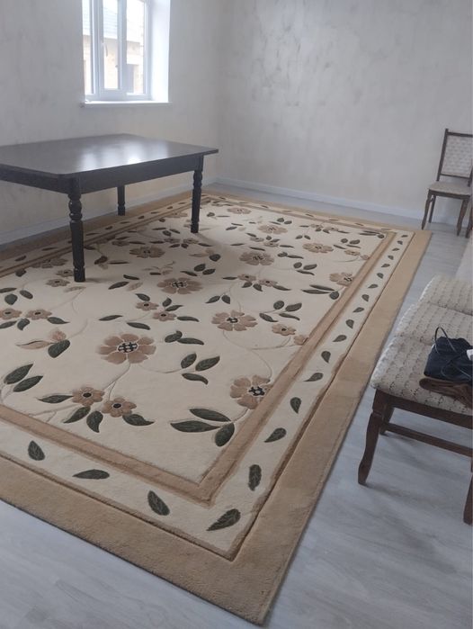 продается ковер из чистой шерсти