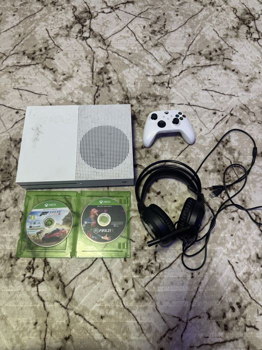 Xbox one s  cu casti