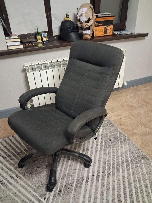 Продам удобное кресло.