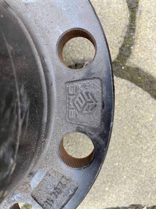 Butuc roata camion semiremorci SMB