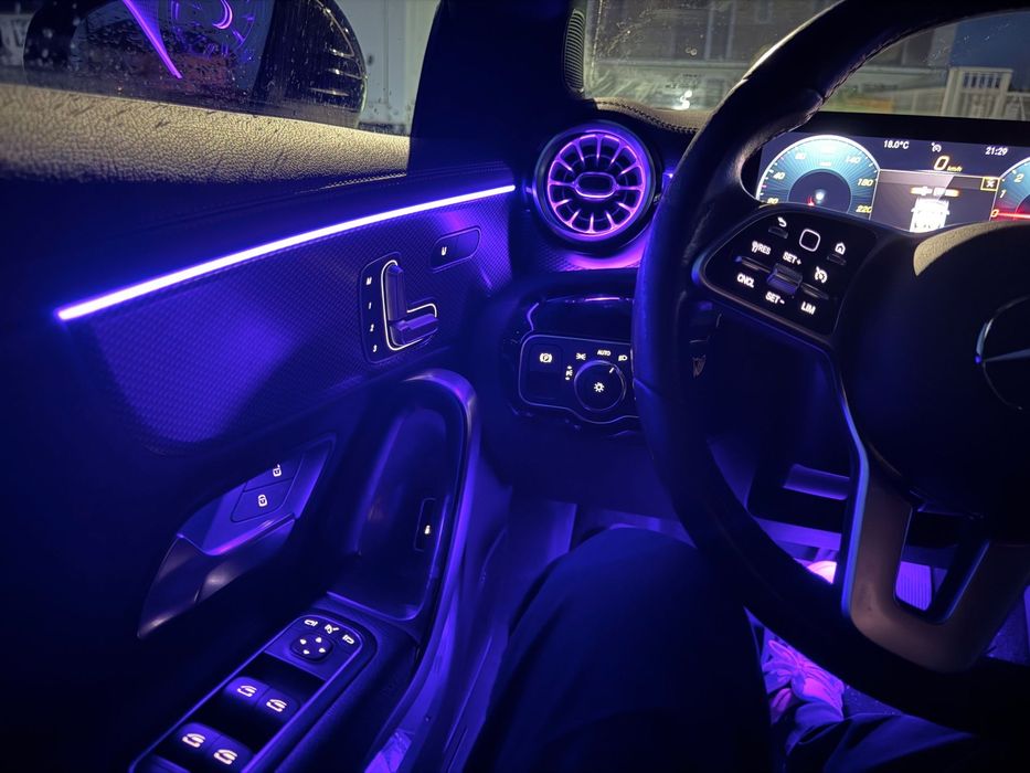 Mercedes-Benz CLA 250 Carte service