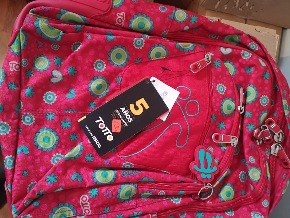 Шок цени раници Gabol u Италиянски  раници Totto.