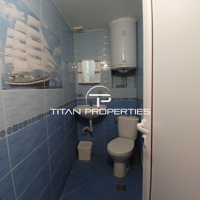 Дава се под наем Тристаен апартамент в Варна, Център - 70 кв.м за 396.78 € - Снимка #9