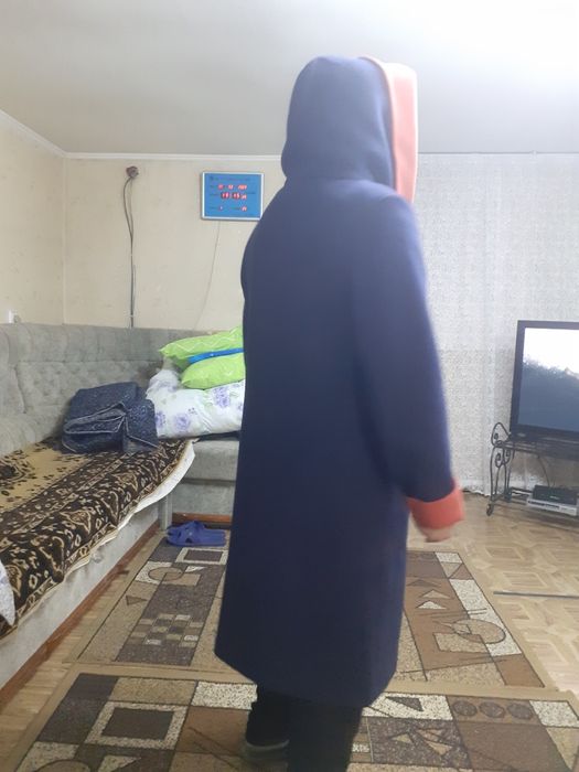 Продам демисизонное пальто