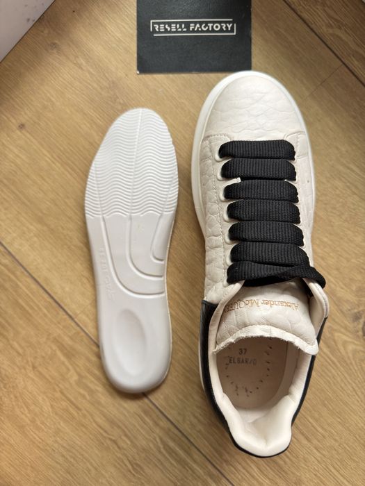 Tenesi/Sneakersi Alexander Mcqueen Leather Black - 100% ORIGINALI -